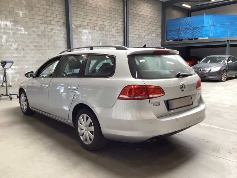 Volkswagen Passat 1.6 TDI Trendline BlueMotion Tech 2012 – снимка на щета 6