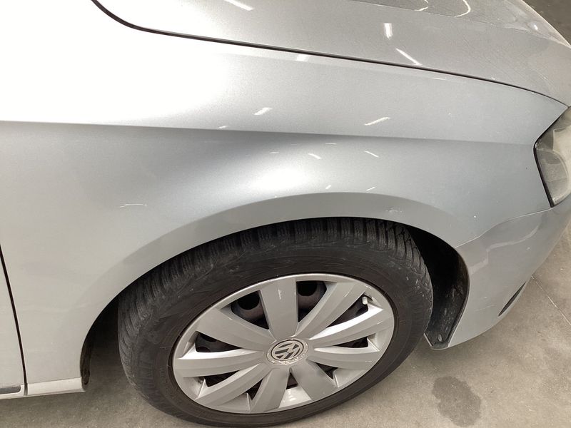 Volkswagen Passat 1.6 TDI Trendline BlueMotion Tech 2012 – снимка на щета 28