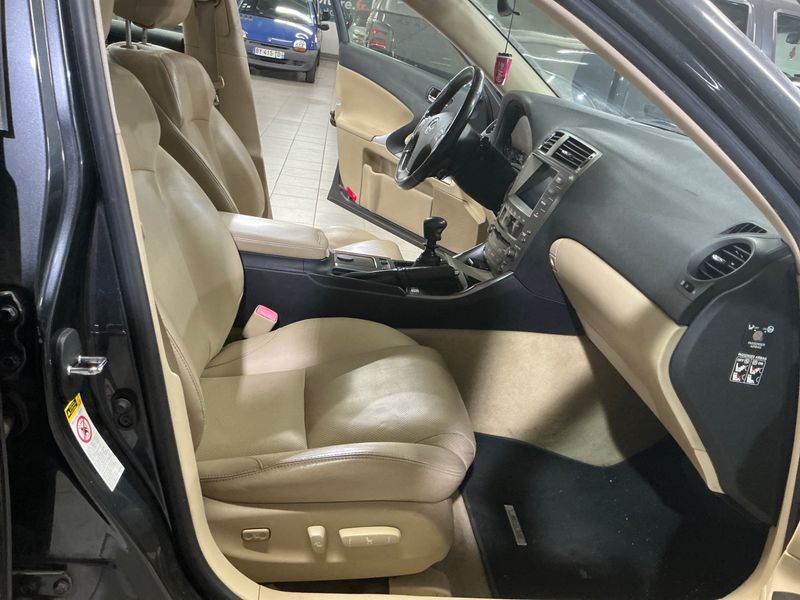 Lexus IS-Serie IS 220d Executive Line 2009 – снимка 3