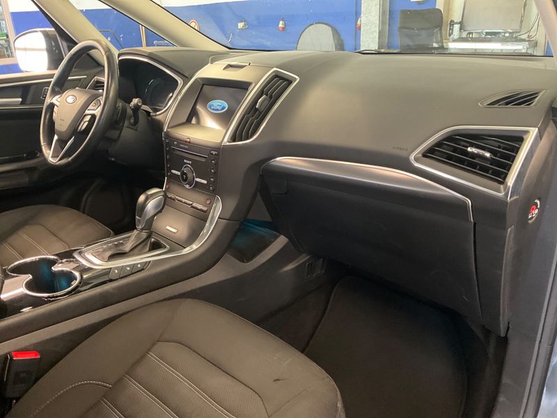 Ford Galaxy 2.0 TDCi Titanium 2016 – снимка 28