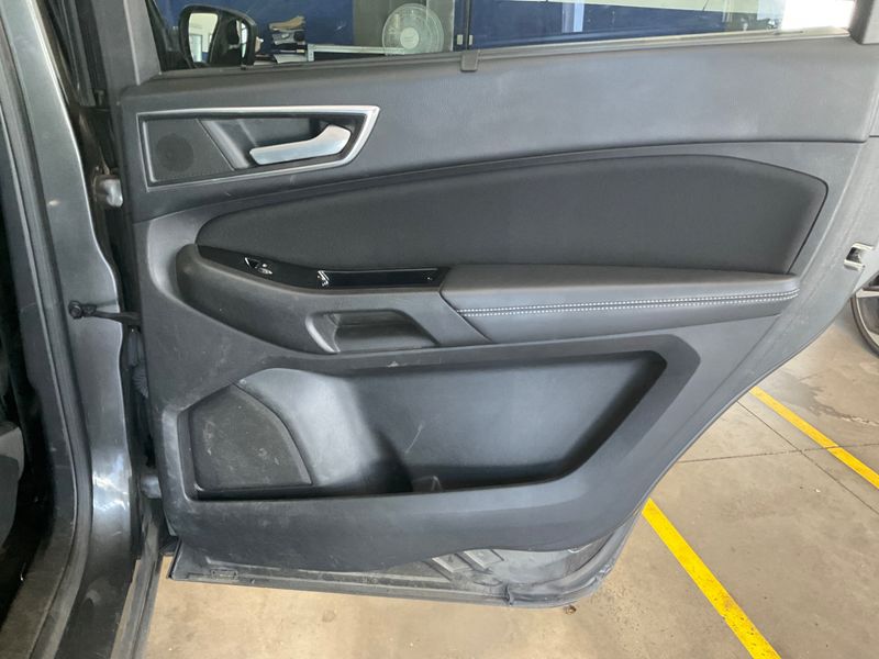 Ford Galaxy 2.0 TDCi Titanium 2016 – снимка 30