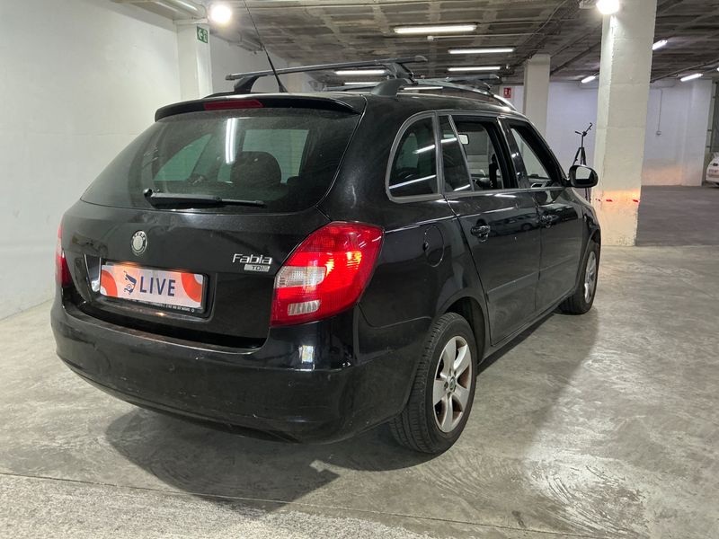 Skoda Fabia 1.4 TDI Style 2010 – снимка 2