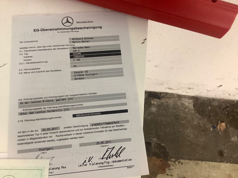 Mercedes-Benz C-Klasse C 180 CGI T BlueEfficiency Classic 2011 – снимка 22