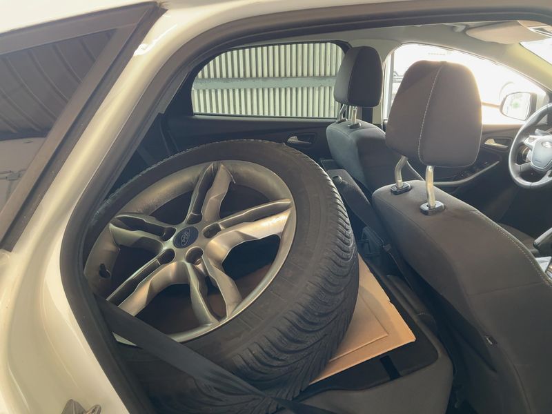 Ford Focus 1.6 TDCi Titanium 2014 – снимка 20