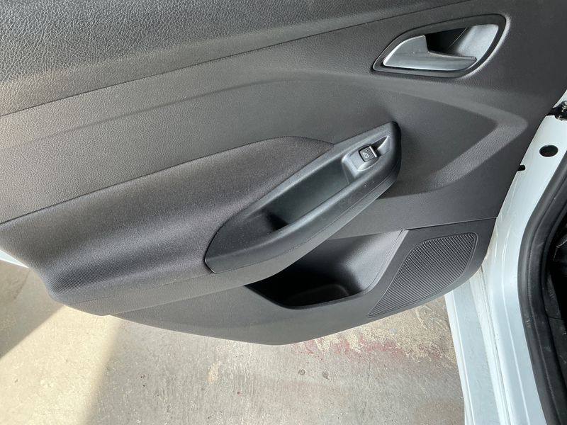 Ford Focus 1.6 TDCi Titanium 2014 – снимка 28