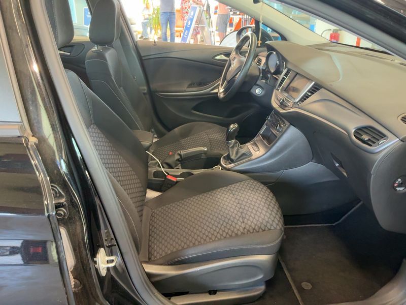 Opel Astra 1.2 Turbo Edition Start/Stop 2020 – снимка 16