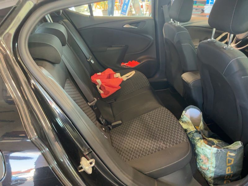 Opel Astra 1.2 Turbo Edition Start/Stop 2020 – снимка 19