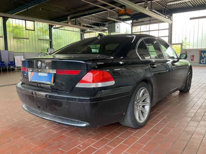 BMW 7er 730d 2004 – снимка 2