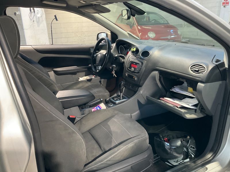 Ford Focus 2.0 TDCi Titanium 2009 – снимка 3