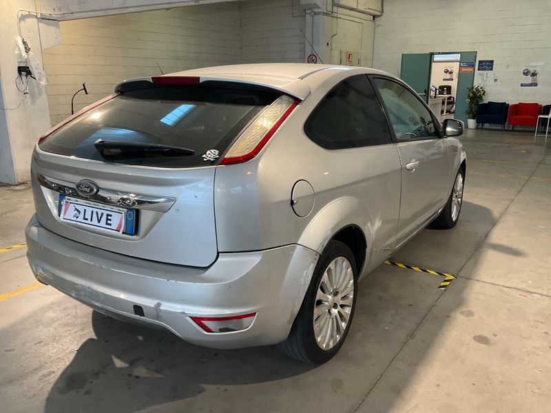Ford Focus 2.0 TDCi Titanium 2009 – снимка 2