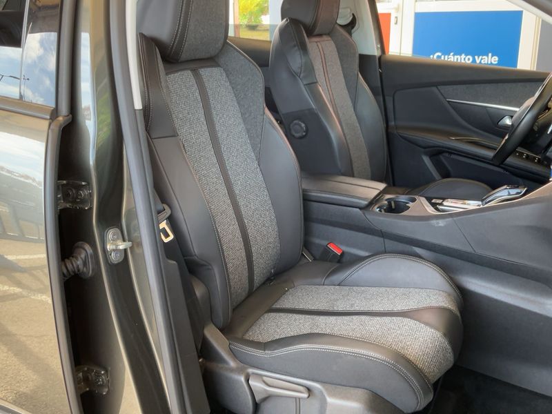 Peugeot 3008 1.2 PureTech Allure 2018 – снимка 16