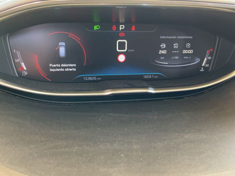 Peugeot 3008 1.2 PureTech Allure 2018 – снимка 18