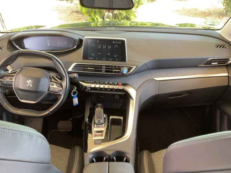 Peugeot 3008 1.2 PureTech Allure 2018 – снимка 17