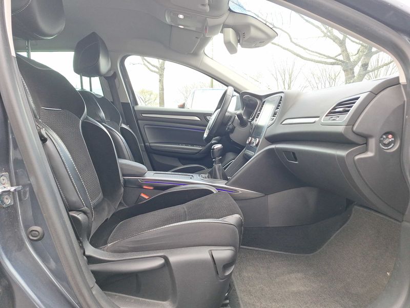 Renault Megane 1.6 dCi Energy Intens 2017 – снимка 10