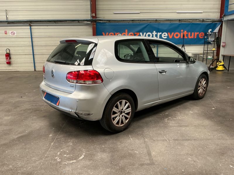 Volkswagen Golf VI 1.6 TDI Trendline 2009 – снимка 2