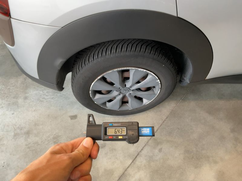 Citroen C4 Cactus 1.6 Blue-HDi Business Class 2015 – снимка 18
