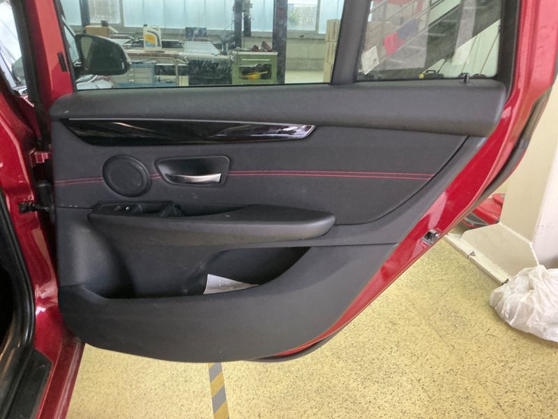 BMW 2er 220d Gran Tourer Sport Line 2016 – снимка 32