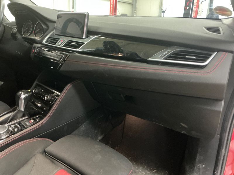 BMW 2er 220d Gran Tourer Sport Line 2016 – снимка 26