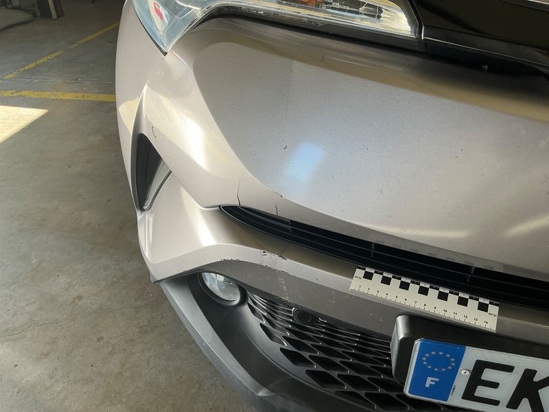 Toyota C-HR 1.8 Hybrid Distinctive 2017 – снимка 32