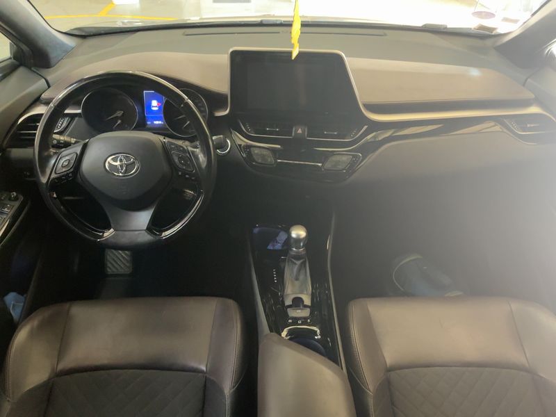 Toyota C-HR 1.8 Hybrid Distinctive 2017 – снимка 17