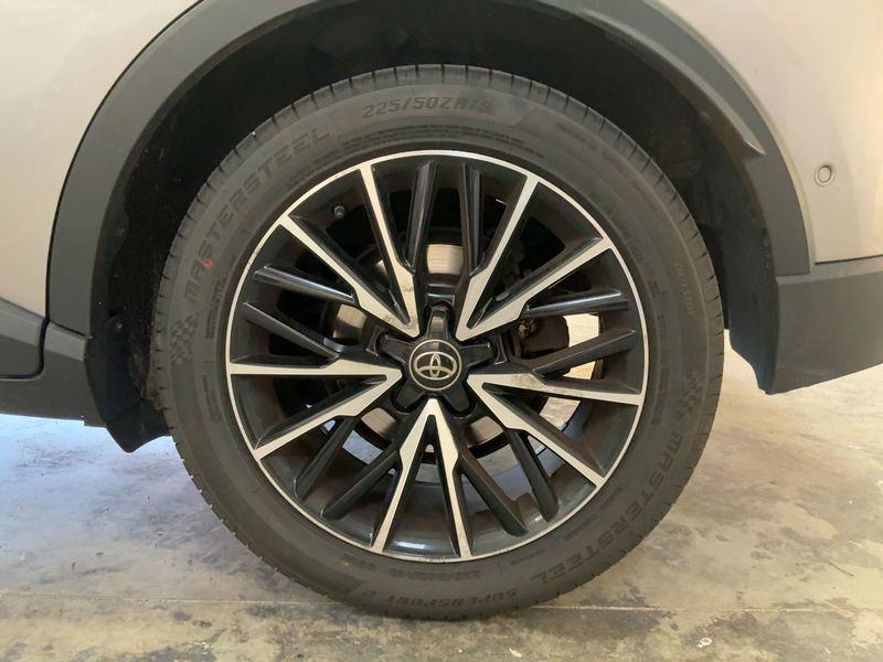 Toyota C-HR 1.8 Hybrid Distinctive 2017 – снимка 5