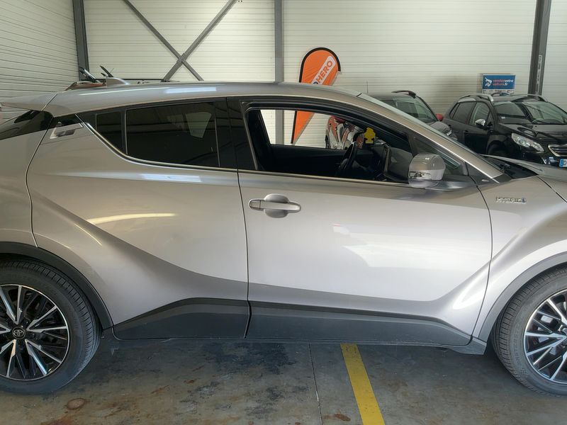 Toyota C-HR 1.8 Hybrid Distinctive 2017 – снимка 10