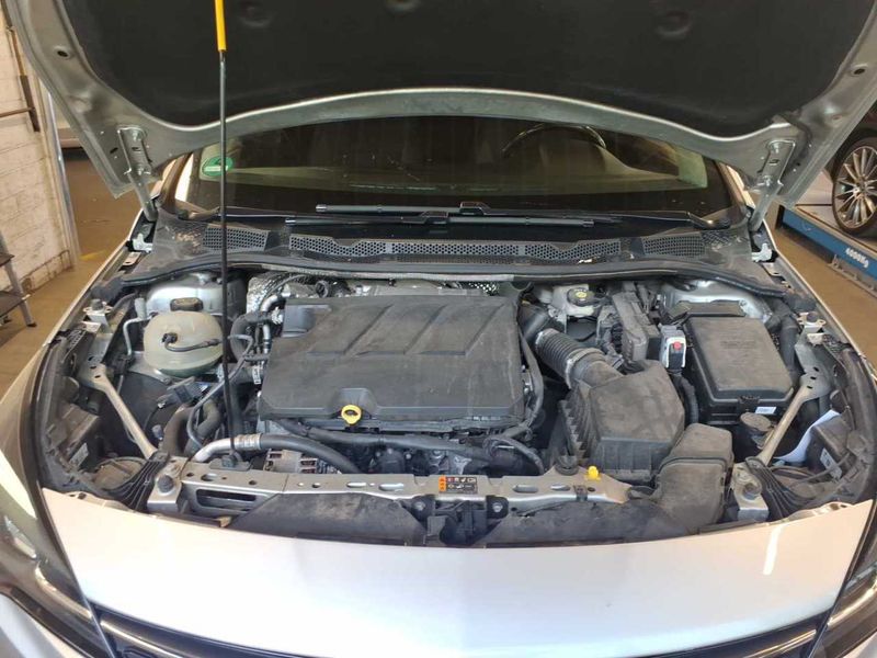 Opel Astra 1.5 CDTI Edition Start/Stop 2022 – снимка 20
