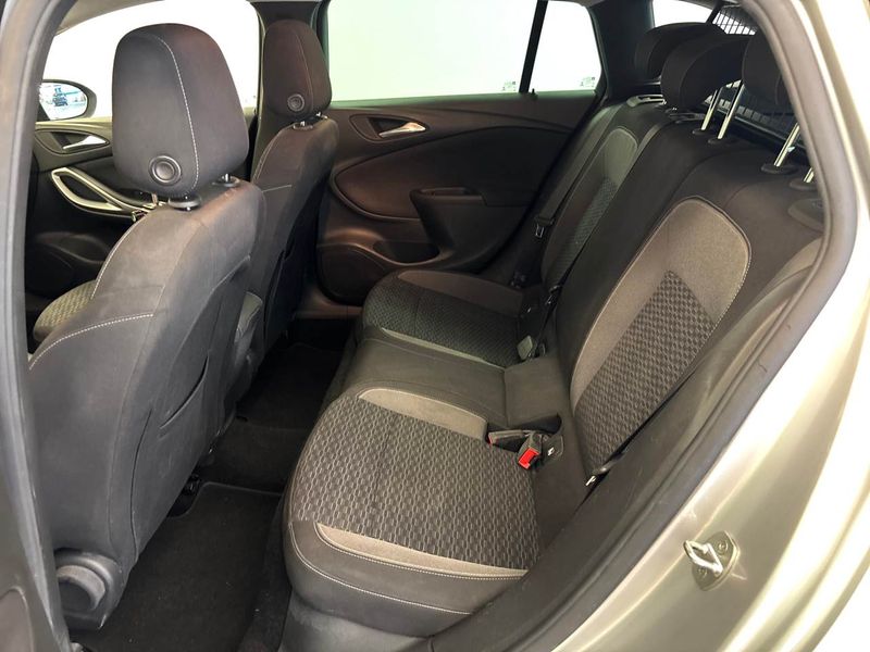 Opel Astra 1.5 CDTI Edition Start/Stop 2022 – снимка 9