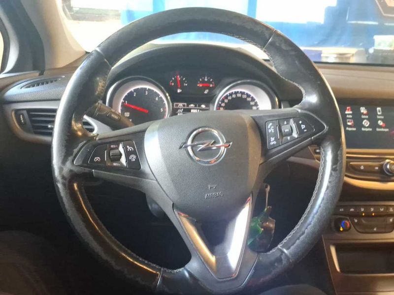 Opel Astra 1.5 CDTI Edition Start/Stop 2022 – снимка 37