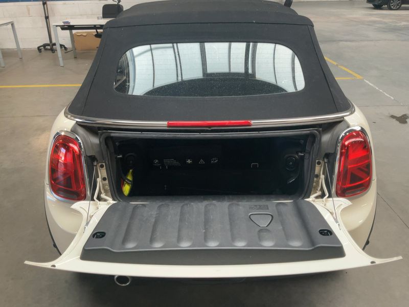 MINI Cabrio Cooper 2019 – снимка 15