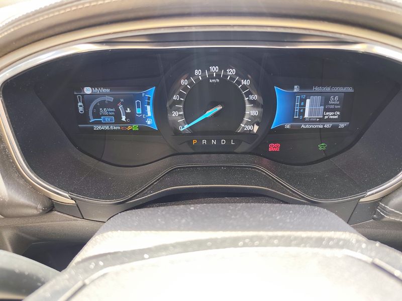 Ford Mondeo 2.0 Hybrid Vignale 2017 – снимка 12