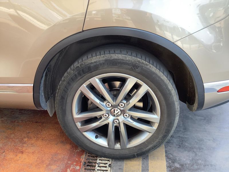 Volkswagen Touareg 3.0 V6 TDI Terrain Tech BlueMotion Tech 2015 – снимка 5