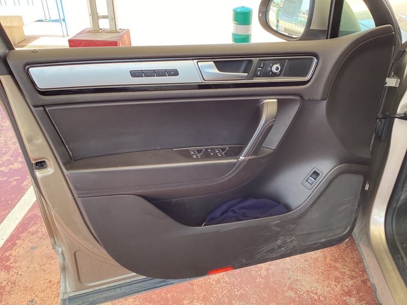 Volkswagen Touareg 3.0 V6 TDI Terrain Tech BlueMotion Tech 2015 – снимка 30