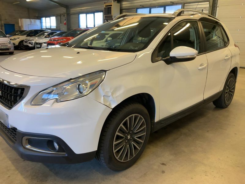 Peugeot 2008 1.2 VTi Active 2016 – снимка 2
