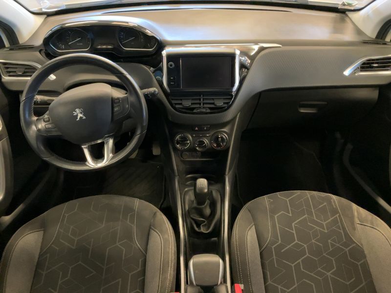 Peugeot 2008 1.2 VTi Active 2016 – снимка 17