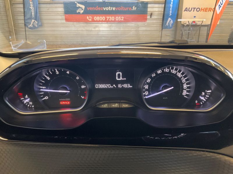 Peugeot 2008 1.2 VTi Active 2016 – снимка 18