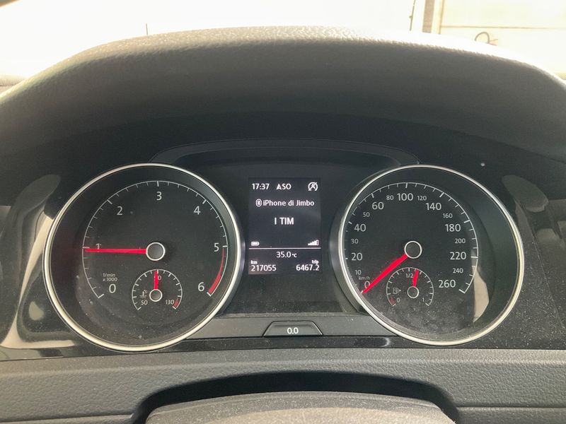 Volkswagen Golf VII 1.6 TDI Executive BlueMotion Tech 2015 – снимка 18