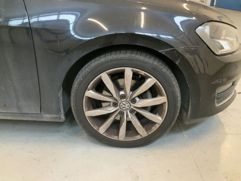 Volkswagen Golf VII 1.6 TDI Executive BlueMotion Tech 2015 – снимка 11