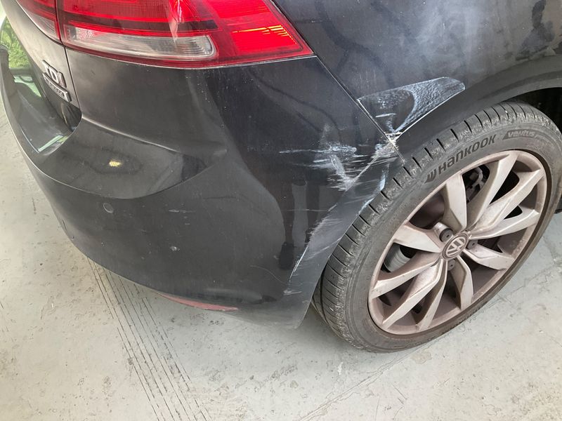 Volkswagen Golf VII 1.6 TDI Executive BlueMotion Tech 2015 – снимка на щета 29