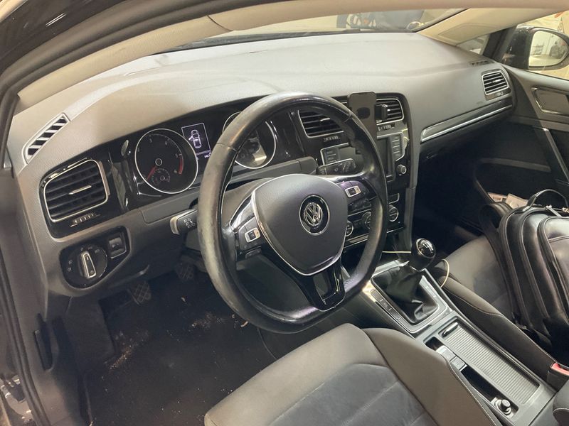 Volkswagen Golf VII 1.6 TDI Executive BlueMotion Tech 2015 – снимка на щета 26