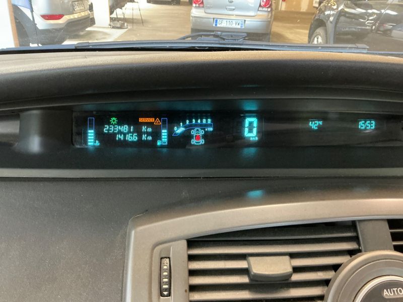 Renault Scenic 1.5 dCi Latitude 2008 – снимка 4