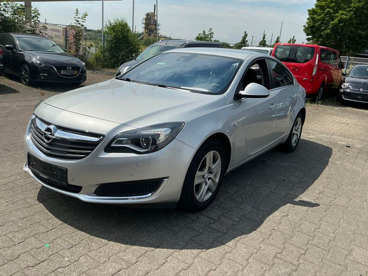 Opel Insignia 1.6 CDTI DPF Edition 2016 – снимка 1