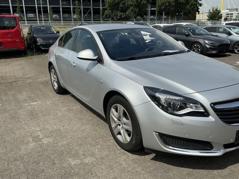 Opel Insignia 1.6 CDTI DPF Edition 2016 – снимка 12
