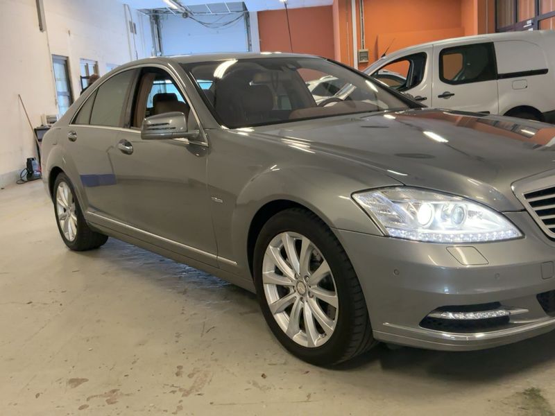 Mercedes-Benz S-Klasse S 400 Hybrid 2010 – снимка 12