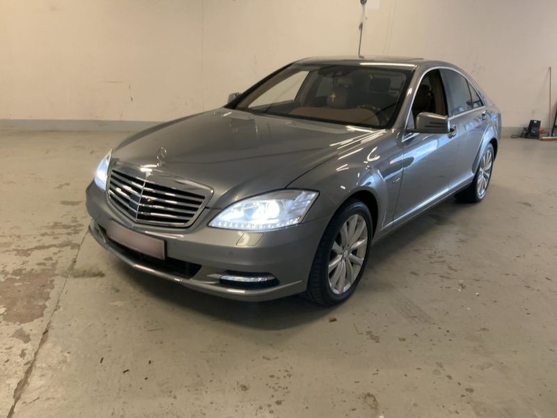 Mercedes-Benz S-Klasse S 400 Hybrid 2010 – снимка 1