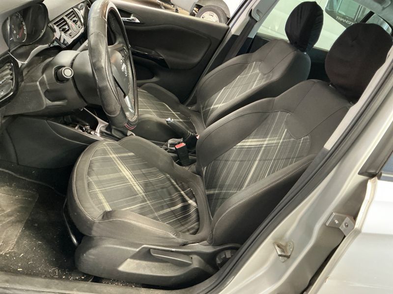 Opel Corsa 1.4 Color Edition 2018 – снимка 35