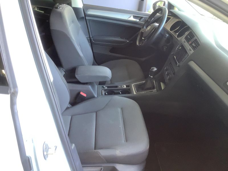 Volkswagen Golf VII 1.6 TDI Comfortline BlueMotion Tech 2014 – снимка 17