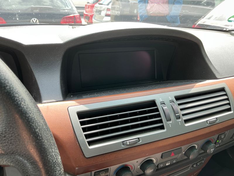 BMW 7er 730i 2003 – снимка 39