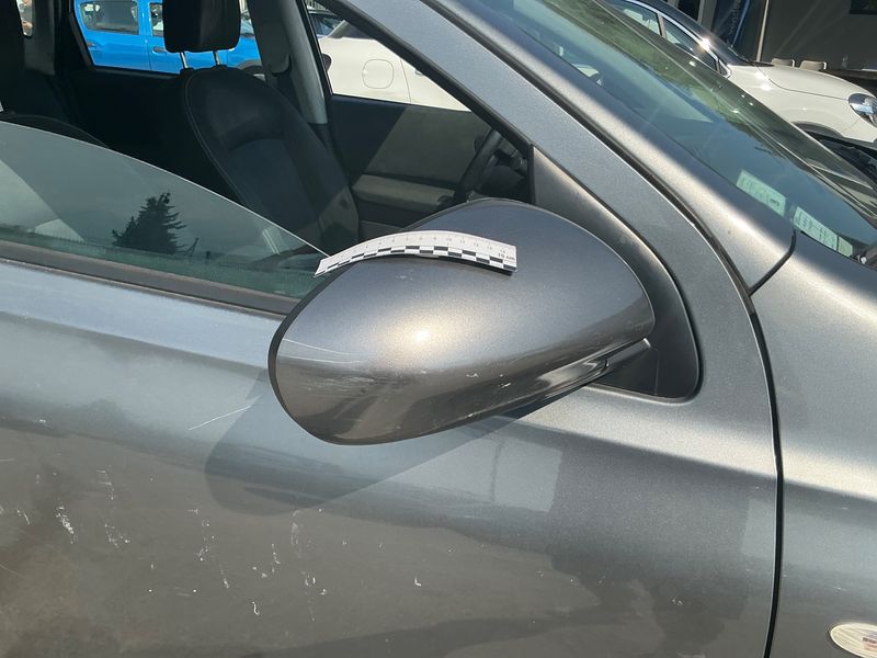 Nissan Qashqai 2.0 dCi Acenta 4x4 2011 – снимка 25