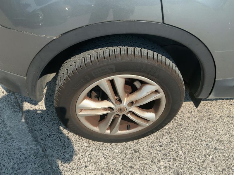 Nissan Qashqai 2.0 dCi Acenta 4x4 2011 – снимка 9